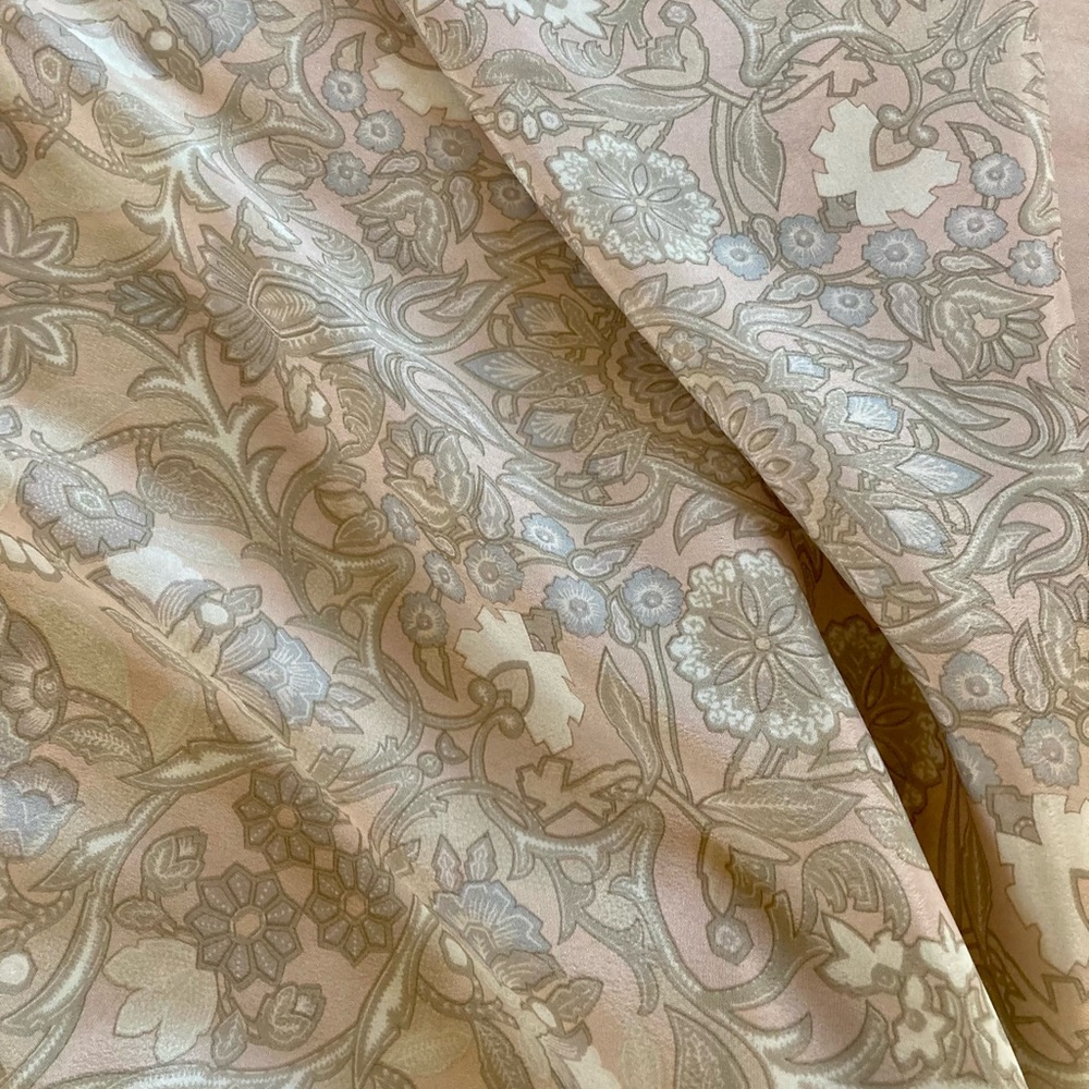LIZ CLAIBORNE delicate scarf - Picture 10 of 10